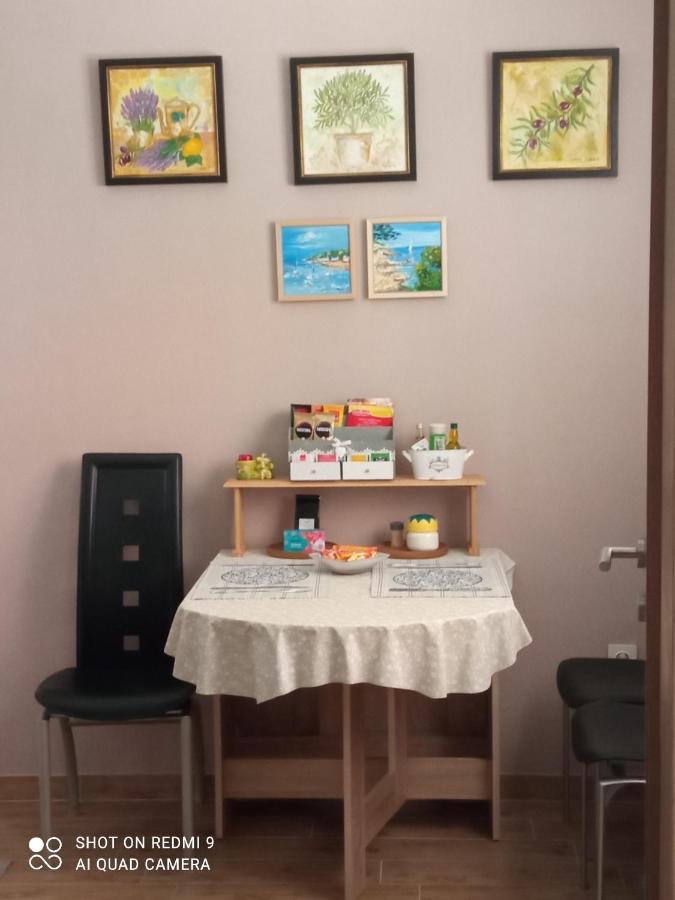 דירות קוסטרנה Sunce מראה חיצוני תמונה